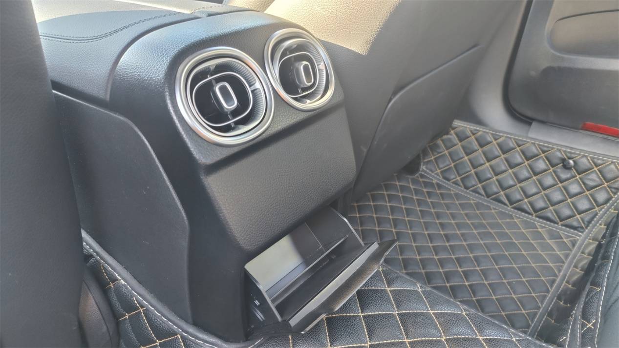 獨立試駕奔馳C級:閃耀的三叉星,還依然璀璨么?