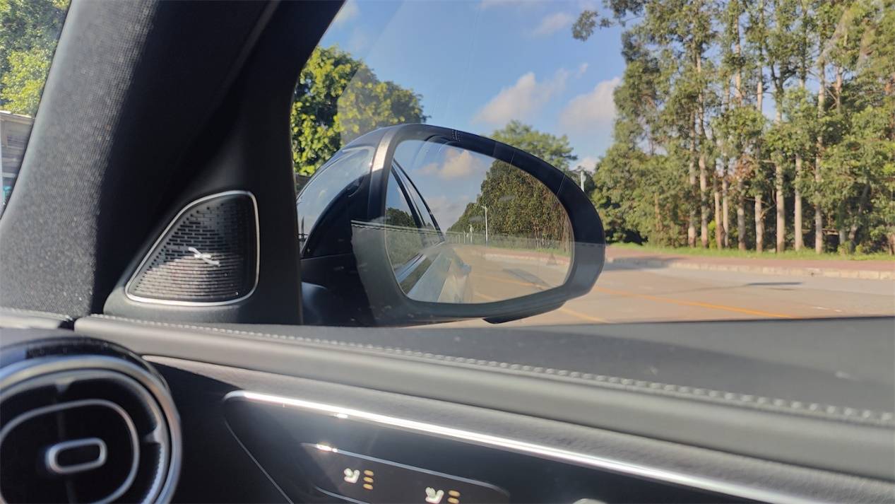 獨立試駕奔馳C級:閃耀的三叉星,還依然璀璨么?