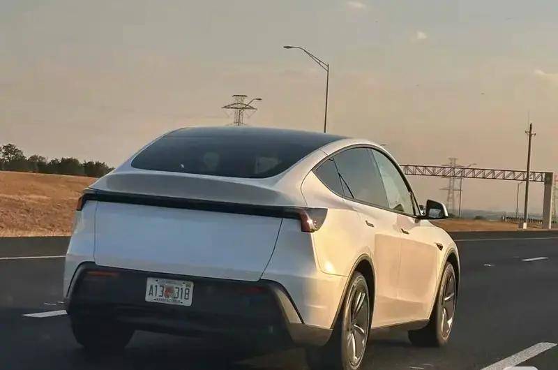 廉價版特斯拉Model Y真的要來了,若20萬左右起售會賣瘋嗎?
