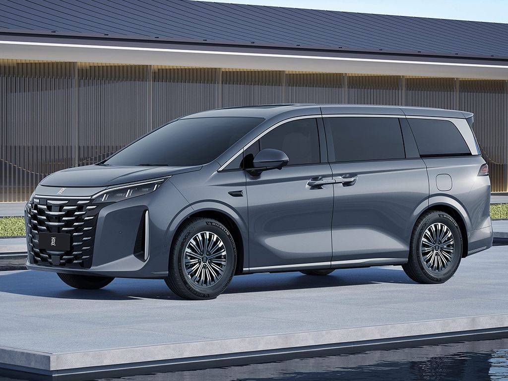 10月想買比亞迪的有福了!唐/宋/漢/夏均有新車型上市