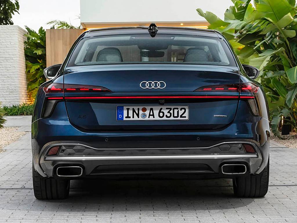 全新奧迪A6L要來了!對(duì)比現(xiàn)款,你覺得更好看還是變難看了?