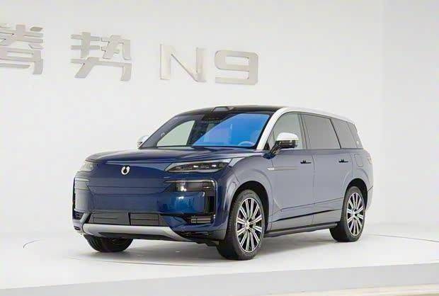 騰勢(shì)N9 OTA重磅升級(jí):全向記錄儀+車道級(jí)導(dǎo)航上線