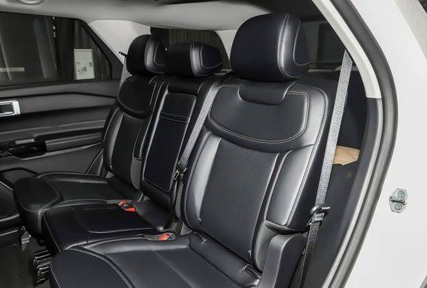 福特探險者昆侖穿越版5座11月上市 空間全面升級