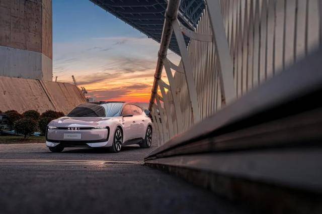 爆款產品不斷:上汽集團,長期主義不是“慢”