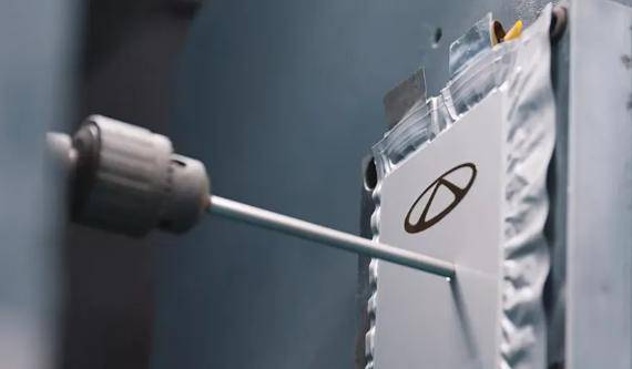 奇瑞放大招!48%熱效率發(fā)動機、固態(tài)電池,一大波“黑科技”亮相