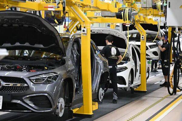 燃油帝國的黃昏,BBA在電動浪潮中的諾基亞時刻