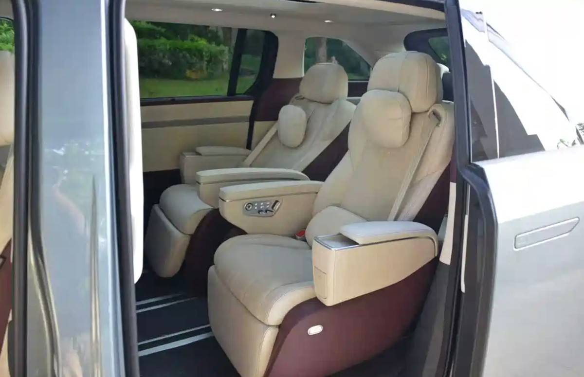 小鵬X9增程版內飾發布!全新方向盤,三排座椅可翻轉,年內上市