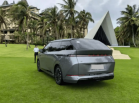 小鵬X9增程版內飾發布!全新方向盤,三排座椅可翻轉,年內上市