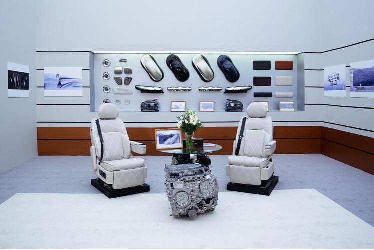 沉浸式體驗嵐圖泰山座艙:AI讀懂你的身體,鴻蒙聽懂你的心聲