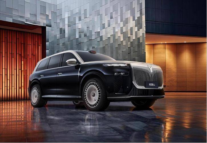 沉浸式體驗嵐圖泰山座艙:AI讀懂你的身體,鴻蒙聽懂你的心聲