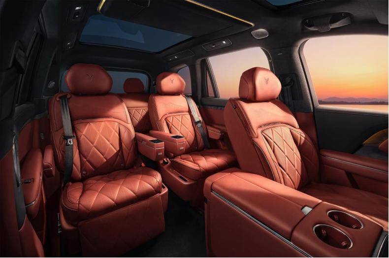 沉浸式體驗嵐圖泰山座艙:AI讀懂你的身體,鴻蒙聽懂你的心聲