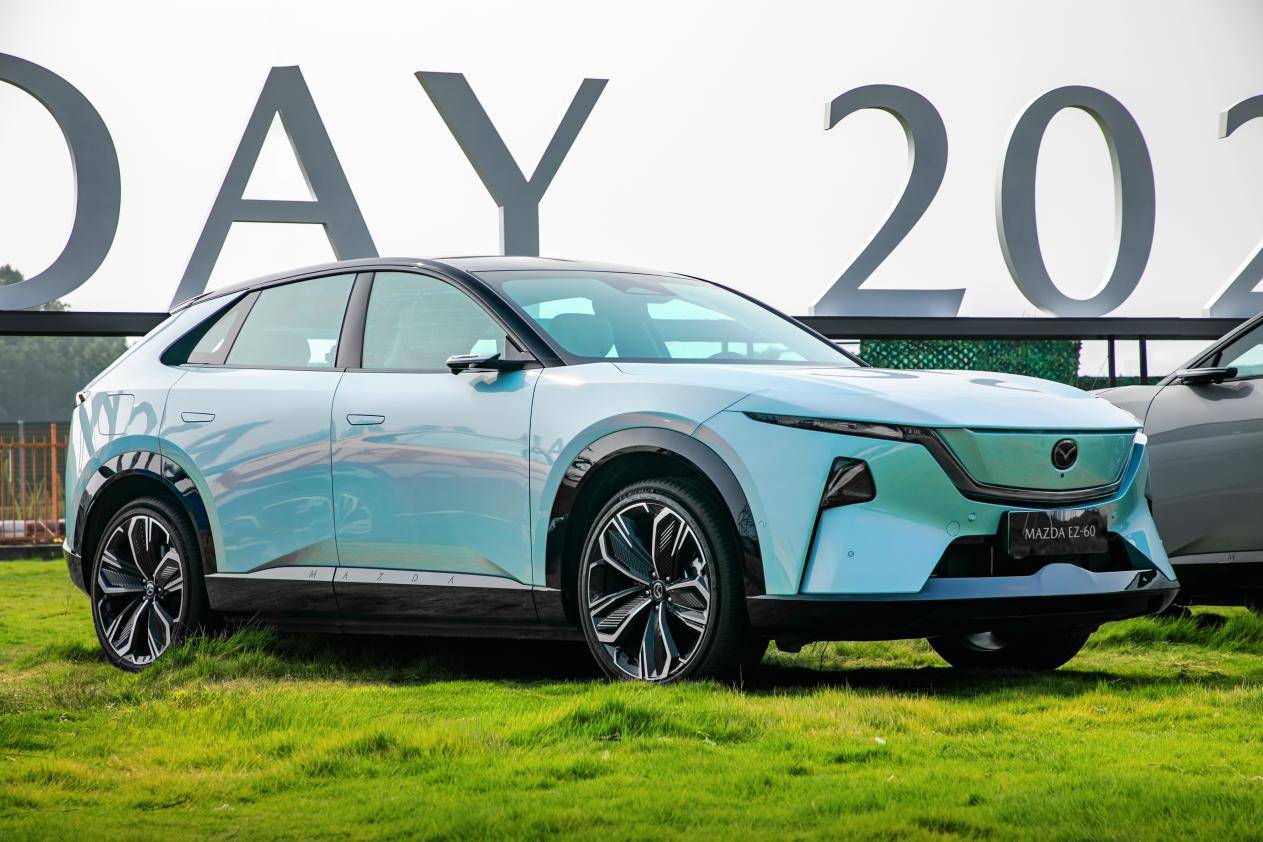 王心凌空降助陣!長(zhǎng)安馬自達(dá)2025粉絲盛典開(kāi)啟電動(dòng)化新篇章