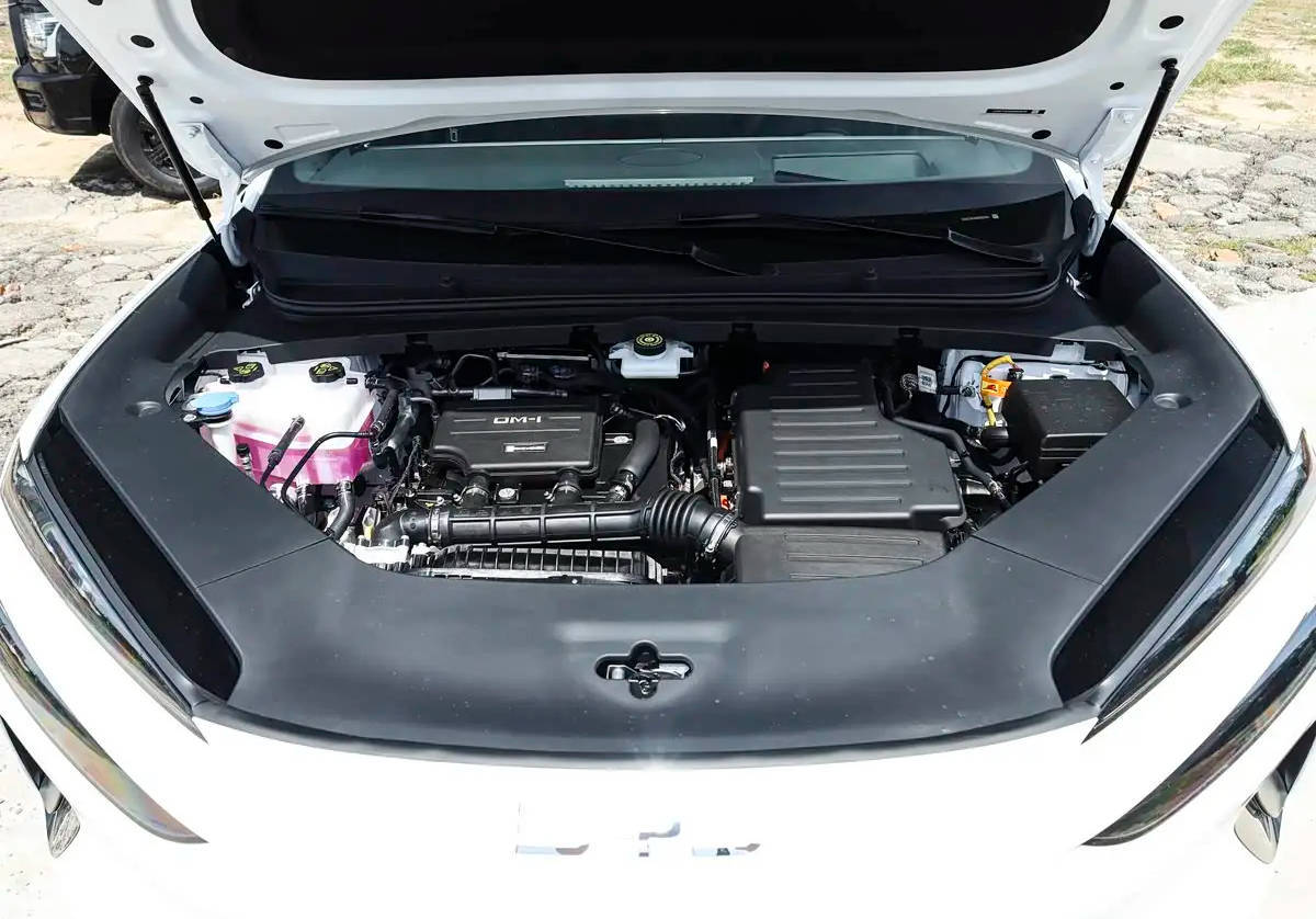 上市以來僅用100天 比亞迪海獅06第100000輛整車下線