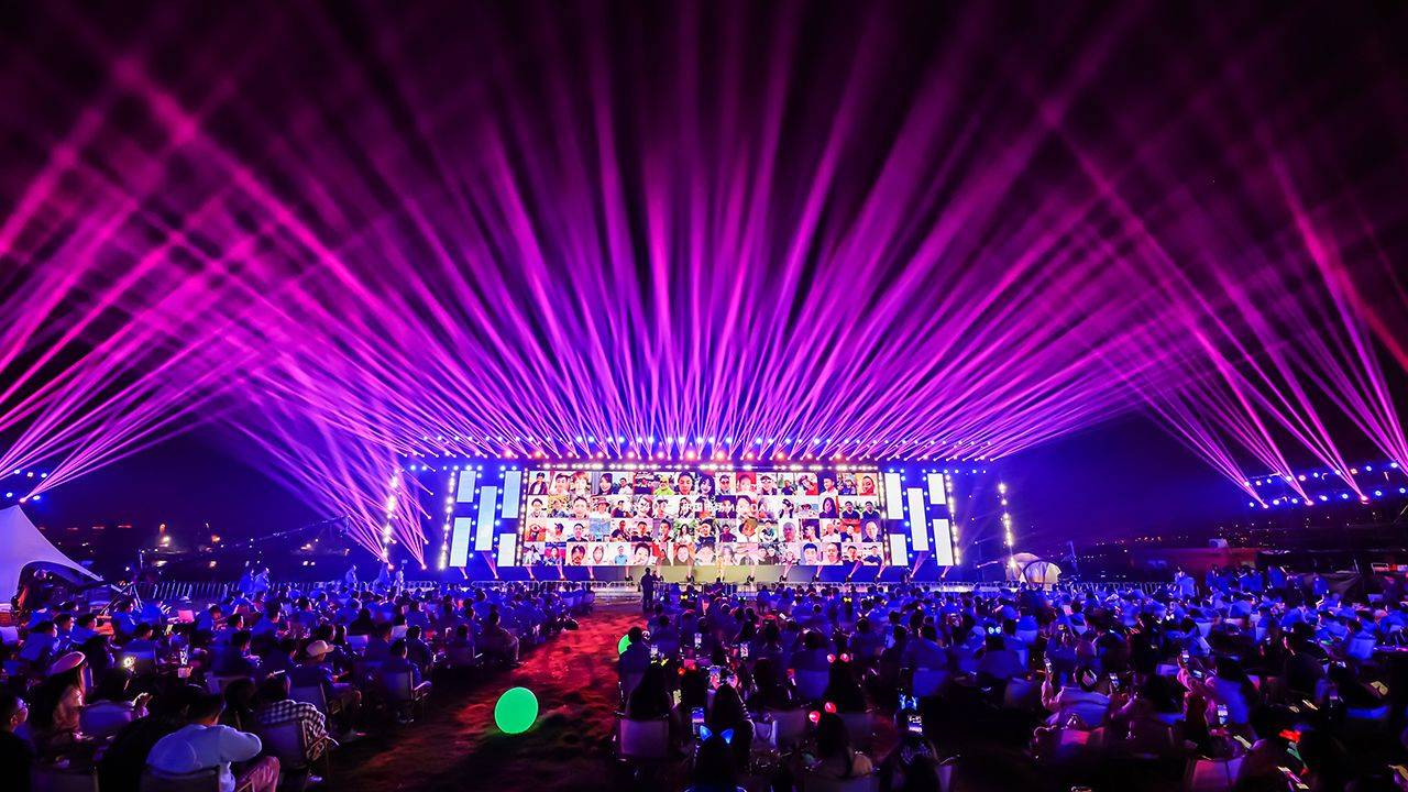 權威獎項背書王心凌代言 長安馬自達EZ-6官降11.98萬起