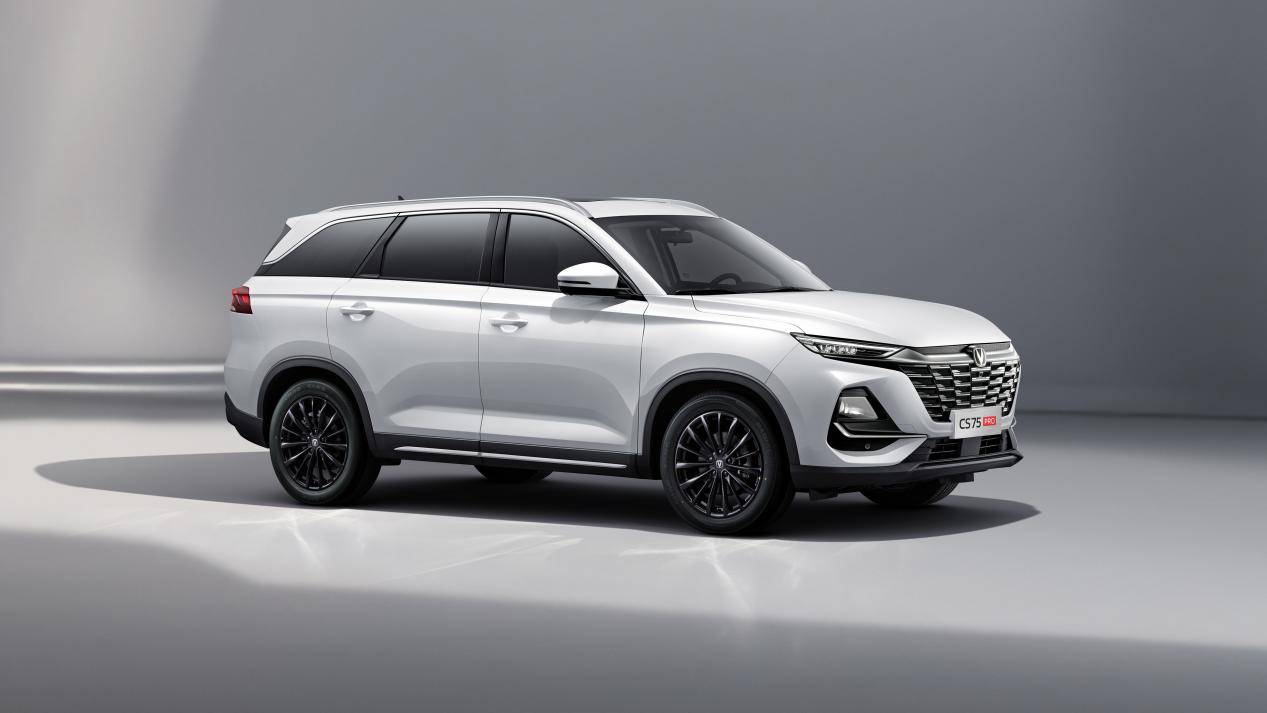 在新能源的“主場”,長安CS75PRO回應了市場的另一面