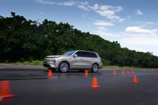 再次刷新“銀河速度”!吉利銀河M9第20000輛下線帶來國民旗艦最優解