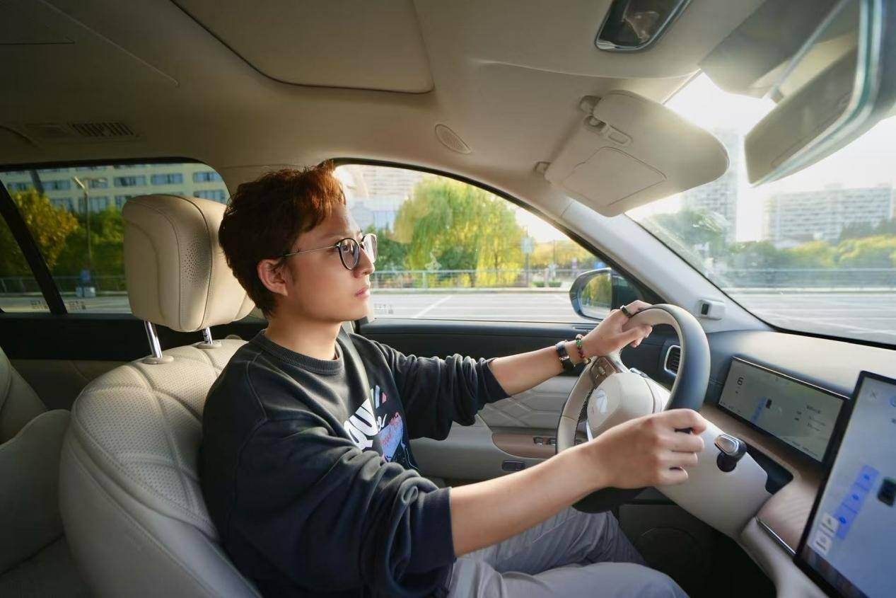 莫干山實測風云T11!調頭一把過,345kW爆發多巴胺