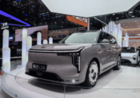 2025廣州車展:智己LS9開啟交付,新增66度超級驍遙MAX電池產線