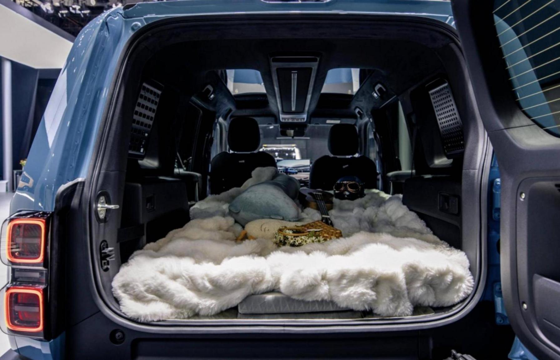 廣州車展 奇瑞iCAR V27首秀 20萬級「方盒子」的科技進化