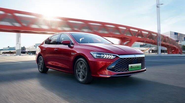 今年汽車銷量將超3400萬輛;一汽入股零跑或年內(nèi)簽約;比亞迪召回超8萬輛秦PLUS;新款蒙迪歐即將上市;又一新勢力赴港IPO