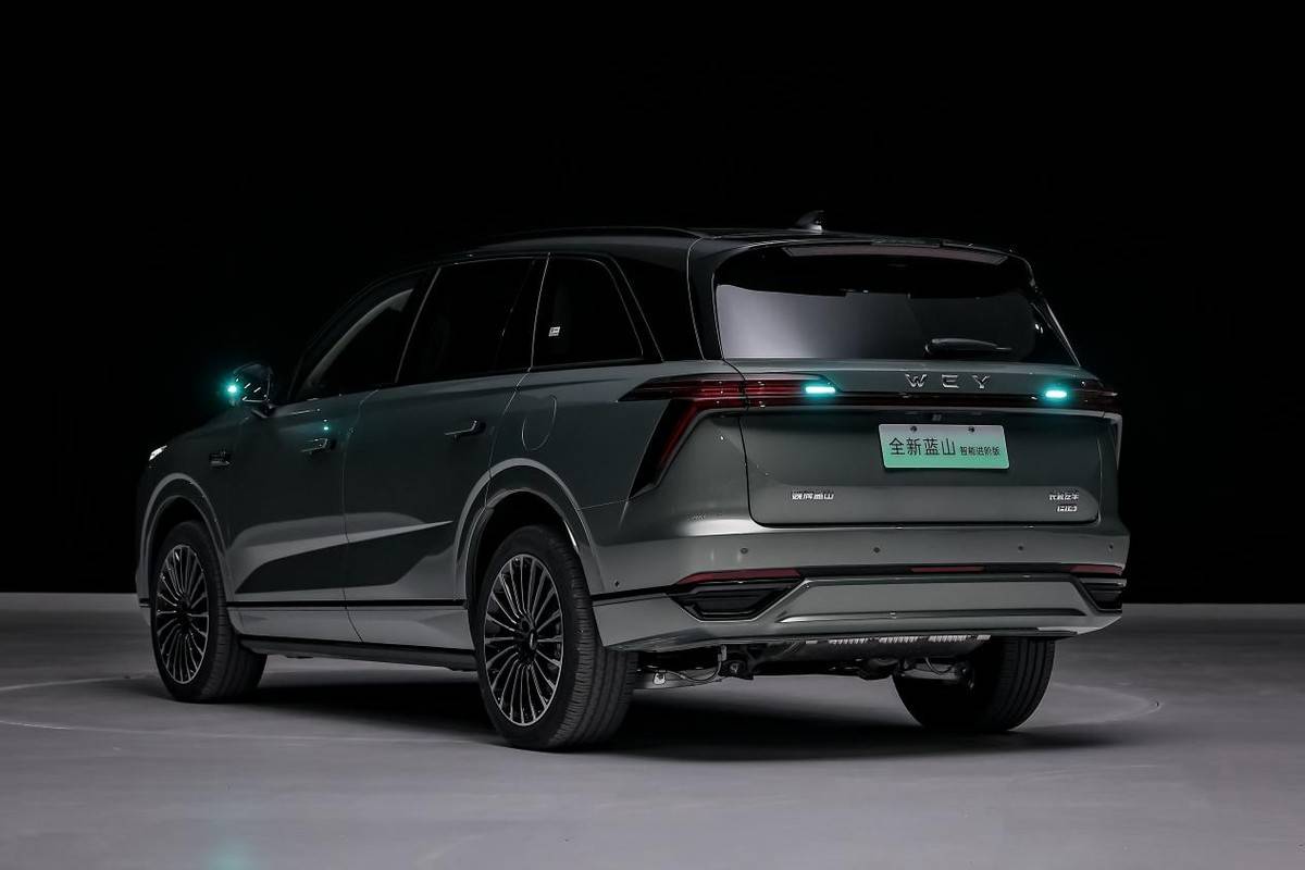 藍山首搭VLA:智能駕駛的下一步,不是更猛,而是更敢托付