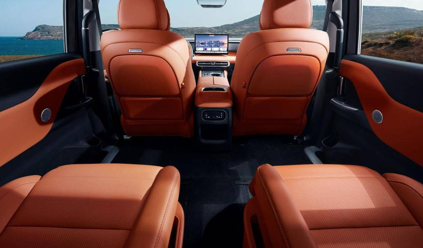 銳勝M8正式上市,新車共計推出8款車型,優惠指導價12.98-19.98萬元